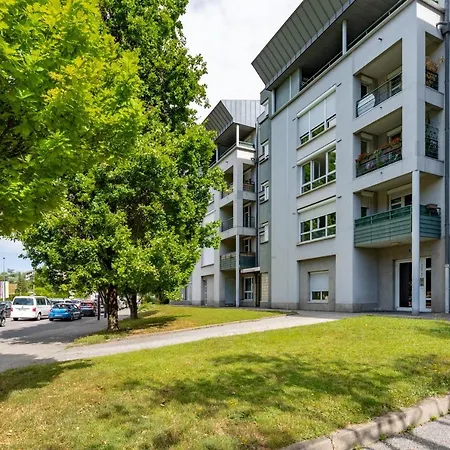 Beautiful T2 - Parking And Close To The Centre And Apartment Annecy